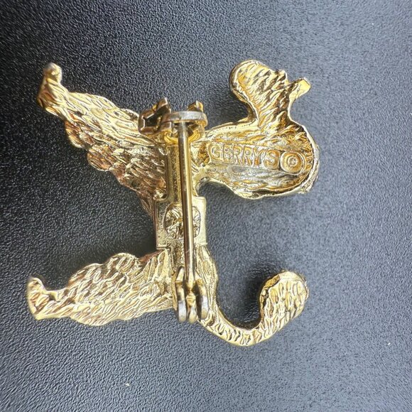 Vintage GERRYS Gold Tone Poodle Brooch With Green Enameled Details Mid-Century P - Picture 2 of 4